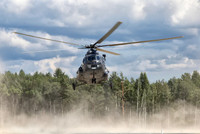 [ẢNH] Trực thăng Mi-8 Nga lại rơi sau khi Su-57 lao xuống đất