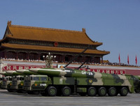 Trung Quốc biên chế hàng loạt tên lửa 