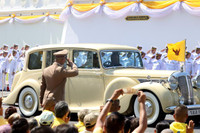 [ẢNH] Những hình ảnh ấn tượng trong lễ đăng quang của nhà vua Thái Lan