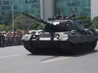 Xe tăng Leopard 2 cực mạnh được bán với giá chỉ... 500.000 USD