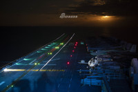 [ẢNH] Biên đội chiến hạm Mỹ 