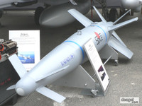 [ẢNH] Ấn Độ trang bị siêu bom cho Su-30MKI, Trung Quốc, Pakistan vẫn kê cao gối ngủ, vì sao?