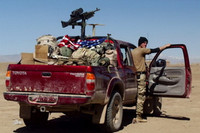 Chỉ có ở Trung Đông và Bắc Phi: Hoán cải xe bán tải thành 