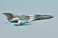 [ẢNH] Phiên bản MiG-21 đặc biệt của NATO vừa lao lên chặn máy bay ném bom Nga