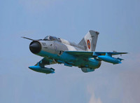 [ẢNH] Phiên bản MiG-21 đặc biệt của NATO vừa lao lên chặn máy bay ném bom Nga