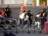 [ẢNH] Toàn cảnh thảm kịch xả súng kinh hoàng tại Thái Lan khiến 21 người thiệt mạng