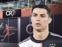 Những ngôi sao hành động đẹp trong mùa dịch Covid-19