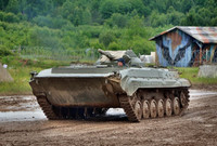 [ẢNH] Cơ hội hiếm có để mua thanh lý xe chiến đấu bộ binh BMP-1/2 với giá rẻ