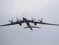[ẢNH] Gấu già Tu-95 Nga dù 66 tuổi vẫn làm Mỹ, Nhật, Hàn bất an mỗi khi chúng bay qua