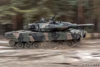 [ẢNH] Ba Lan nhận siêu tăng từ Đức, chính thức thách thức T-14 Armata Nga