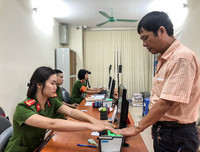 [Ảnh] Nữ Công an Thủ đô vui tươi, tình nguyện phục vụ nhân dân trong Chủ Nhật