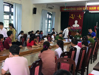 [Ảnh] Nữ Công an Thủ đô vui tươi, tình nguyện phục vụ nhân dân trong Chủ Nhật