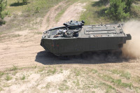 [ẢNH] Thiết giáp lội nước Mỹ chìm, 1 người thiệt mạng, 8 người khác mất tích