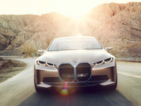 [ẢNH] BMW i4 concept EV trình làng với lưới tản nhiệt siêu khổng lồ