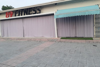 Hà Nội: Cảnh sát khu vực xuyên đêm nhắc nhở hàng quán đóng cửa phòng chống dịch Covid-19