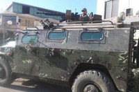 [ẢNH] Binh lính Nga - Mỹ lần đầu đọ súng tại Đông Bắc Syria?