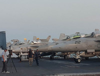 [ẢNH] Sức mạnh kinh hoàng từ dàn tiêm kích trên tàu sân bay USS Carl Vinson có thể vô hiệu hóa ngay một quốc gia