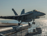 [ẢNH] Sức mạnh kinh hoàng từ dàn tiêm kích trên tàu sân bay USS Carl Vinson có thể vô hiệu hóa ngay một quốc gia