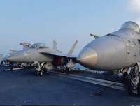 [ẢNH] Sức mạnh kinh hoàng từ dàn tiêm kích trên tàu sân bay USS Carl Vinson có thể vô hiệu hóa ngay một quốc gia