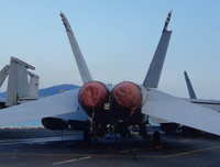 [ẢNH] Sức mạnh kinh hoàng từ dàn tiêm kích trên tàu sân bay USS Carl Vinson có thể vô hiệu hóa ngay một quốc gia