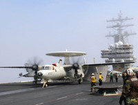 [ẢNH] Sức mạnh kinh hoàng từ dàn tiêm kích trên tàu sân bay USS Carl Vinson có thể vô hiệu hóa ngay một quốc gia