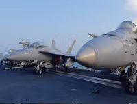 [ẢNH] Sức mạnh kinh hoàng từ dàn tiêm kích trên tàu sân bay USS Carl Vinson có thể vô hiệu hóa ngay một quốc gia