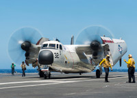 [ẢNH] Sức mạnh kinh hoàng từ dàn tiêm kích trên tàu sân bay USS Carl Vinson có thể vô hiệu hóa ngay một quốc gia