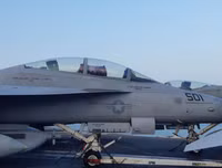 [ẢNH] Sức mạnh kinh hoàng từ dàn tiêm kích trên tàu sân bay USS Carl Vinson có thể vô hiệu hóa ngay một quốc gia