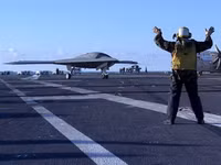 [ẢNH] Tiêm kích hạm thế hệ 6 của Pháp khiến Nga - Mỹ phải đồng loạt 