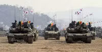 [ẢNH] K2 Black Panther Hàn Quốc biểu diễn tính năng khiến xe tăng Nga phải 