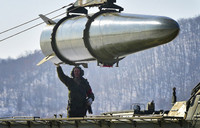 [ẢNH] Cho sát thần Iskander-M thị uy, Nga đang muốn truyền tải điều gì?