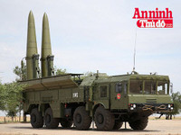 [ẢNH] Cho sát thần Iskander-M thị uy, Nga đang muốn truyền tải điều gì?