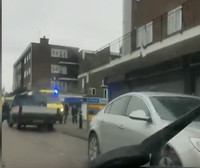 Nổ tủ lạnh tại một khu dân cư ở thủ đô London, Anh