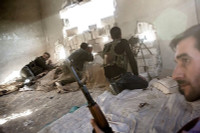 [Ảnh] Chiến sự ác liệt, Nga cấp tốc viện trợ số lượng lớn tăng thiết giáp cho Syria