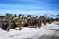 [ẢNH] Thiết giáp Trung Quốc chế tạo bị phá hủy bởi phiến quân châu Phi