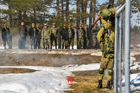 [ẢNH] Campuchia tiếp nhận số lượng lớn xe tăng T-80U-E1 của Nga?