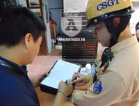 [ẢNH] CSGT Đường sắt tuần tra, tuyên truyền tại 