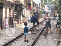 [ẢNH] CSGT Đường sắt tuần tra, tuyên truyền tại 