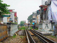 [ẢNH] CSGT Đường sắt tuần tra, tuyên truyền tại 