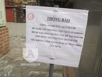 Đỗ ô tô kiểu... hồn nhiên dưới thông báo cấm đỗ, thì sao?...