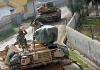 [ẢNH] Quân đội Syria - Thổ Nhĩ Kỳ giao tranh ác liệt, nguy cơ chiến tranh toàn diện