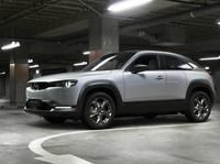 [ẢNH] MX-30: Xe điện thương mại đầu tiên của Mazda