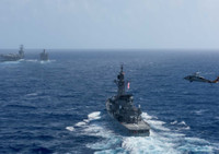 [ẢNH] Chiến hạm Nhật rách vỏ khi va chạm tàu Trung Quốc