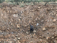 [ẢNH] Thả siêu bom nặng 1,5 tấn, Nga gây kinh sợ cho phiến quân tại Syria