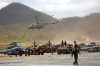 Quân đội Campuchia trình diễn bộ mặt hiện đại không ngờ