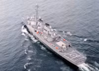 [ẢNH] Khu trục hạm Mỹ chất đầy tên lửa áp sát tàu do thám Nga