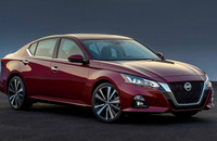 Nissan Altima thế hệ mới: Thiết kế mới mẻ, công nghệ hiện đại