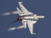 [ẢNH] Tiêm kích JF-17 Thunder Block 3 của Pakistan vượt trội cả Su-30MKI Ấn Độ
