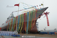 [ẢNH] Trung Quốc bất ngờ hạ thủy cùng lúc hai khu trục hạm Type 055