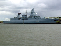 [ẢNH] Khu trục hạm phòng không Anh - Đức phối hợp tạo lập vùng cấm bay trên biển Azov?